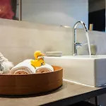 Bohemien Chic 20 Minutes From The Duomo By Hotea Daire