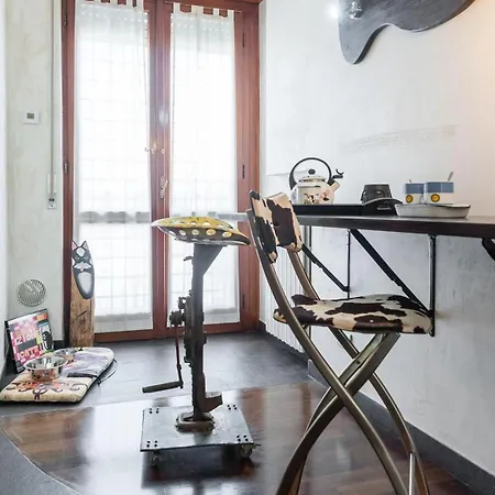 Bohemien Chic 20 Minutes From The Duomo By Hotea 아파트 *