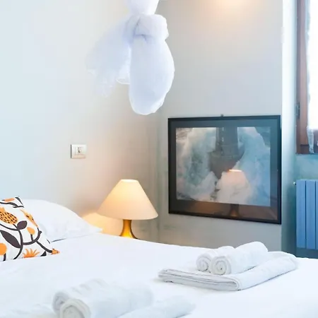 Bohemien Chic 20 Minutes From The Duomo By Hotea * 밀라노